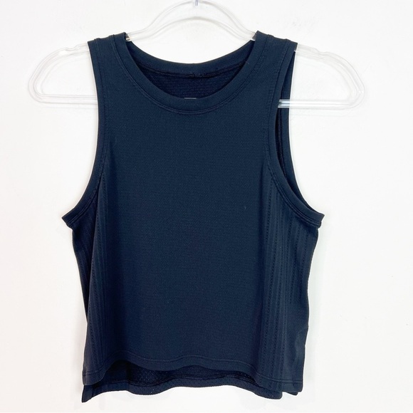 LULULEMON BLACK TRAIN TO BE SLEEVELESS CROP ATHLETIC TANK TOP WOMENS SZ 4 - Picture 3 of 8